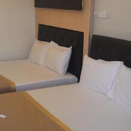 Serdang Business Hotel Seri Kembangan Exterior foto