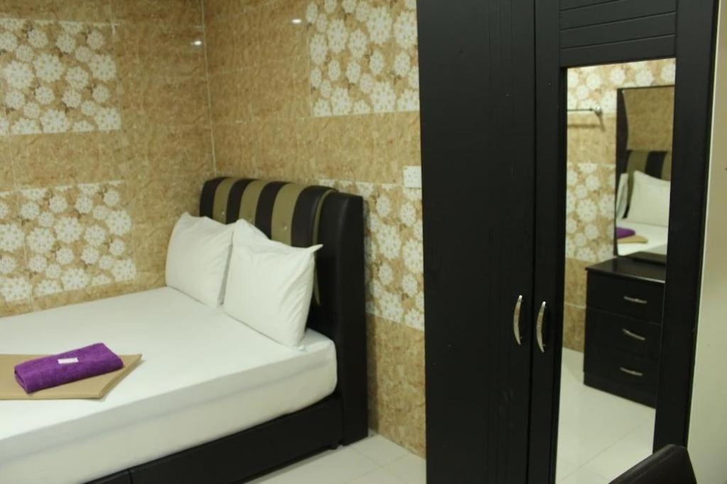 Serdang Business Hotel Seri Kembangan Exterior foto