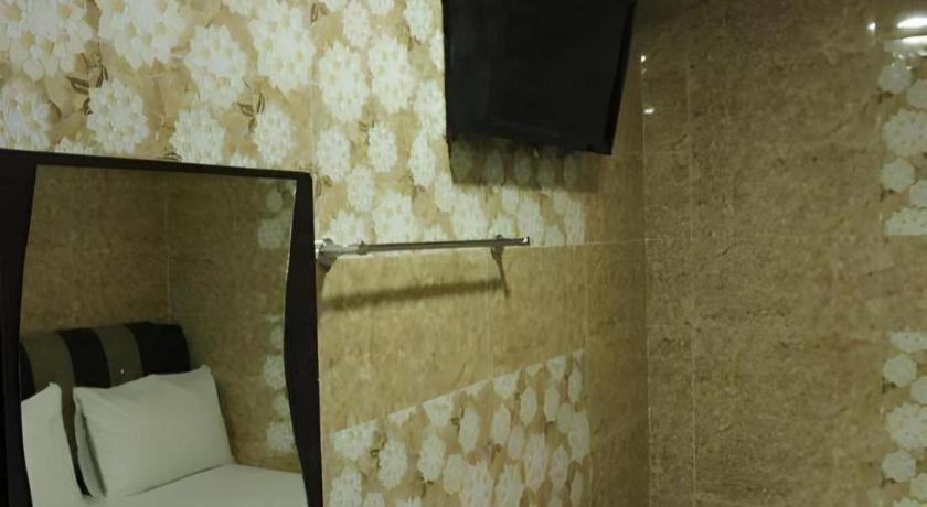 Serdang Business Hotel Seri Kembangan Exterior foto