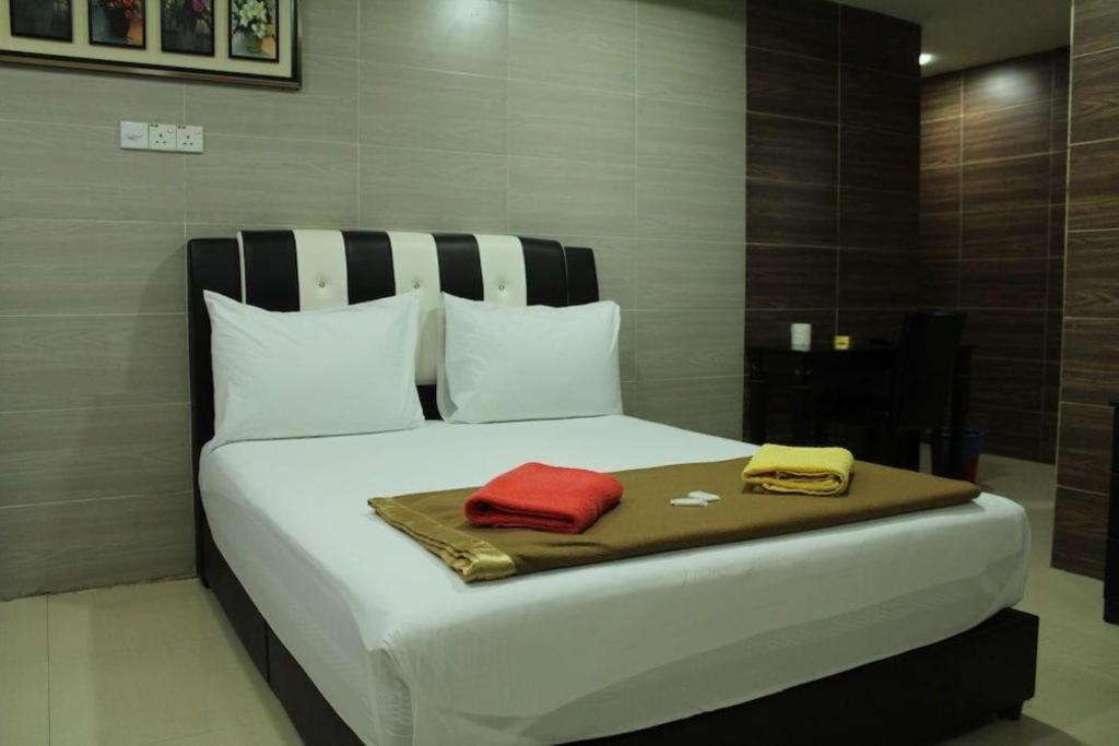 Serdang Business Hotel Seri Kembangan Exterior foto
